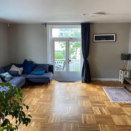 Central, Spacious And Characterful Στάβανγκερ